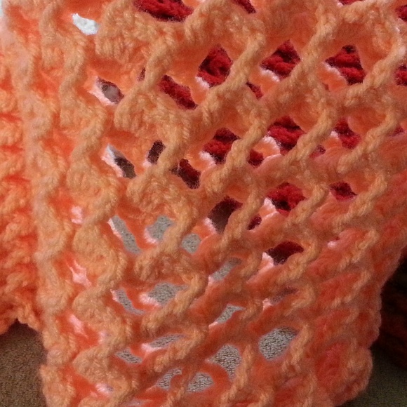 Scarf, Cowl - Picture 4 of 4